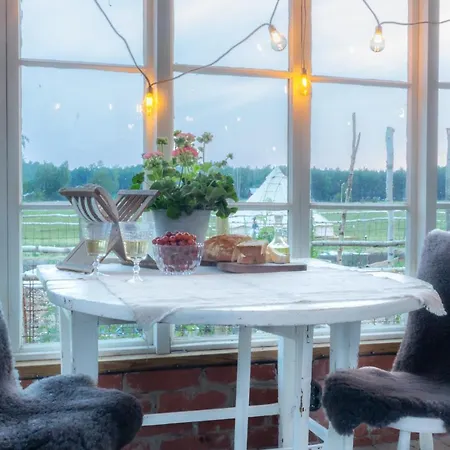 Mickels Bondgardsglamping Gottby