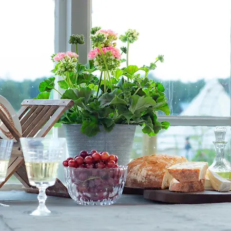 Guest house Mickels Bondgardsglamping Gottby